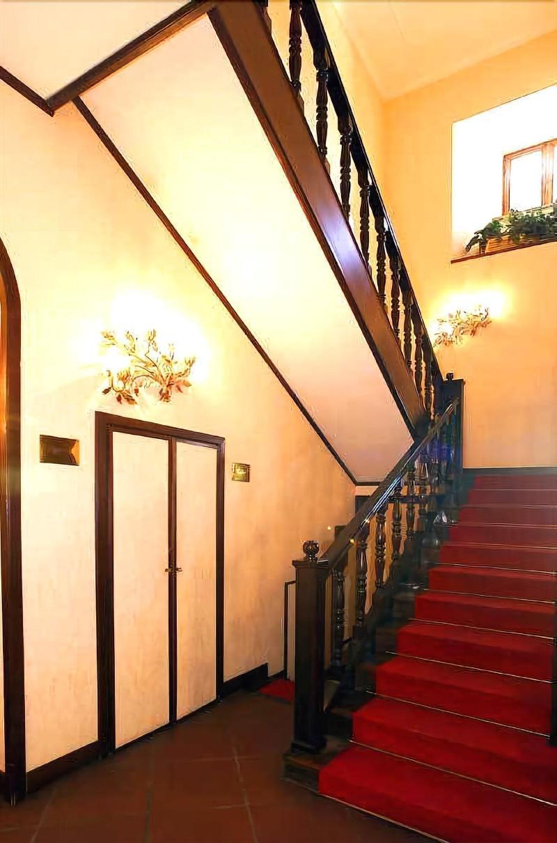 Hotel&Ristorante Miramonti Palazzo Storico Rieti Extérieur photo