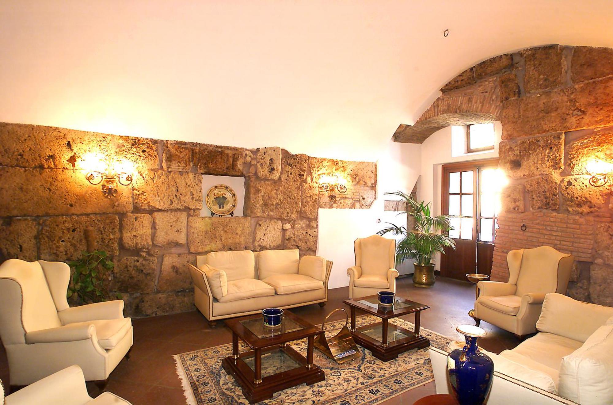 Hotel&Ristorante Miramonti Palazzo Storico Rieti Extérieur photo