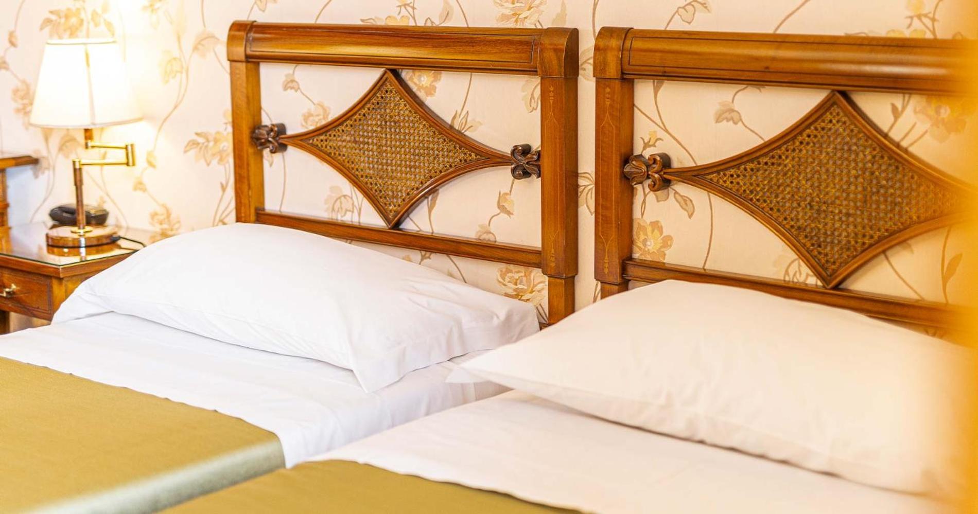 Hotel&Ristorante Miramonti Palazzo Storico Rieti Extérieur photo