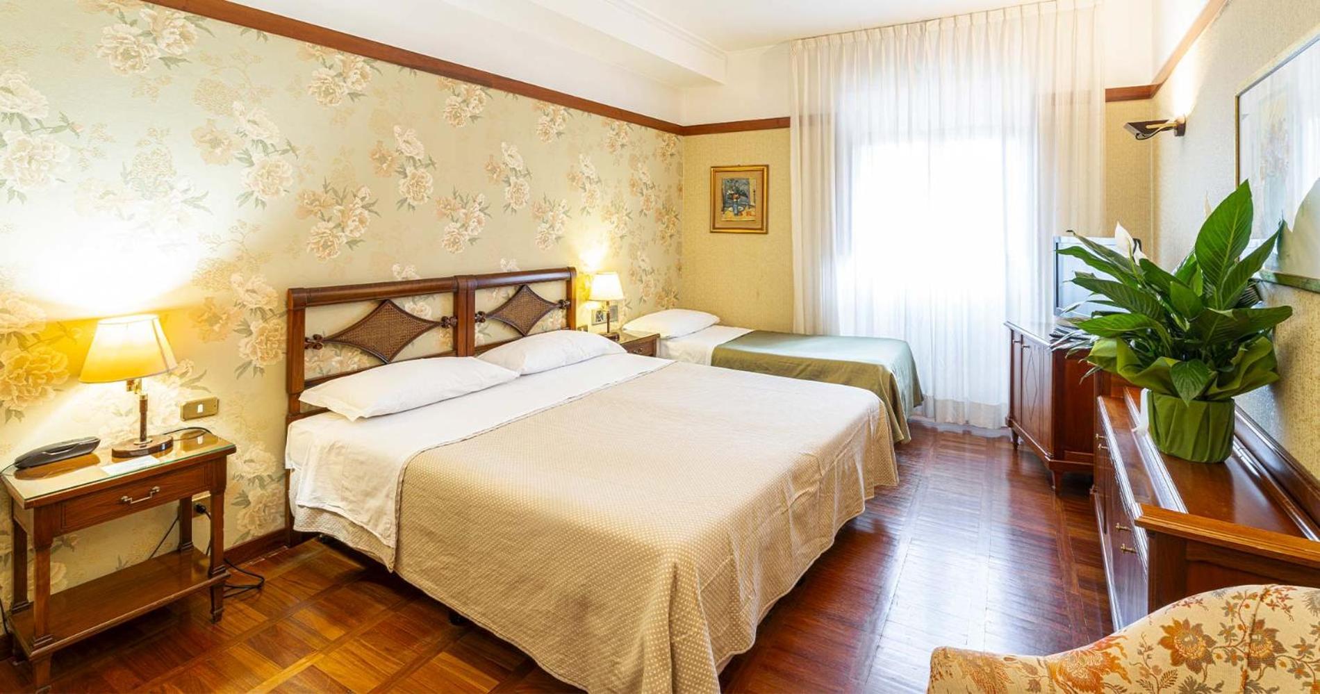 Hotel&Ristorante Miramonti Palazzo Storico Rieti Extérieur photo