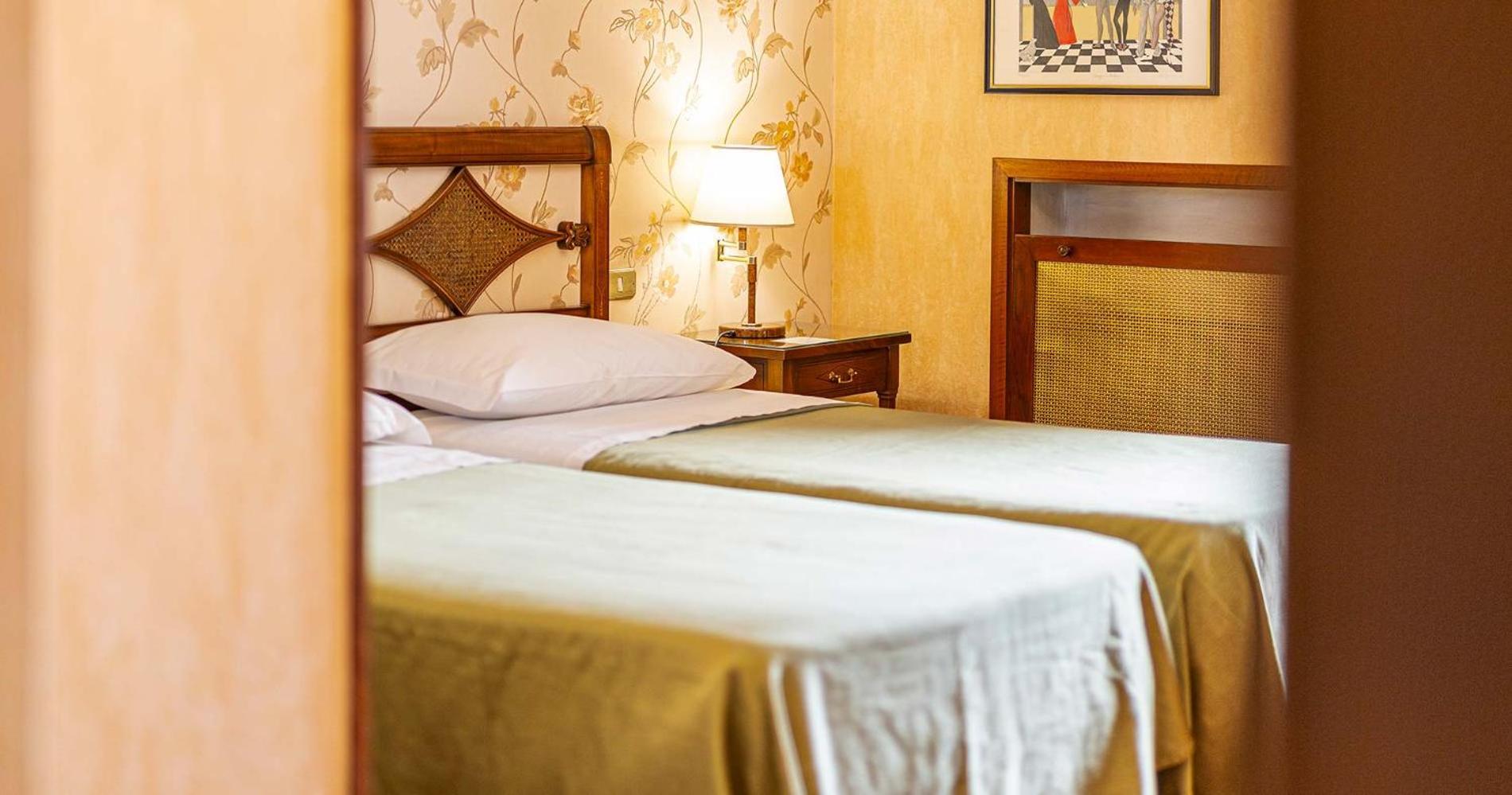 Hotel&Ristorante Miramonti Palazzo Storico Rieti Extérieur photo