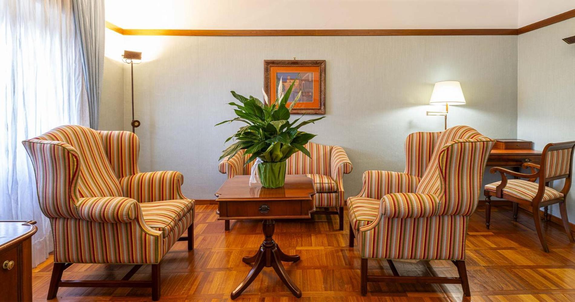 Hotel&Ristorante Miramonti Palazzo Storico Rieti Extérieur photo