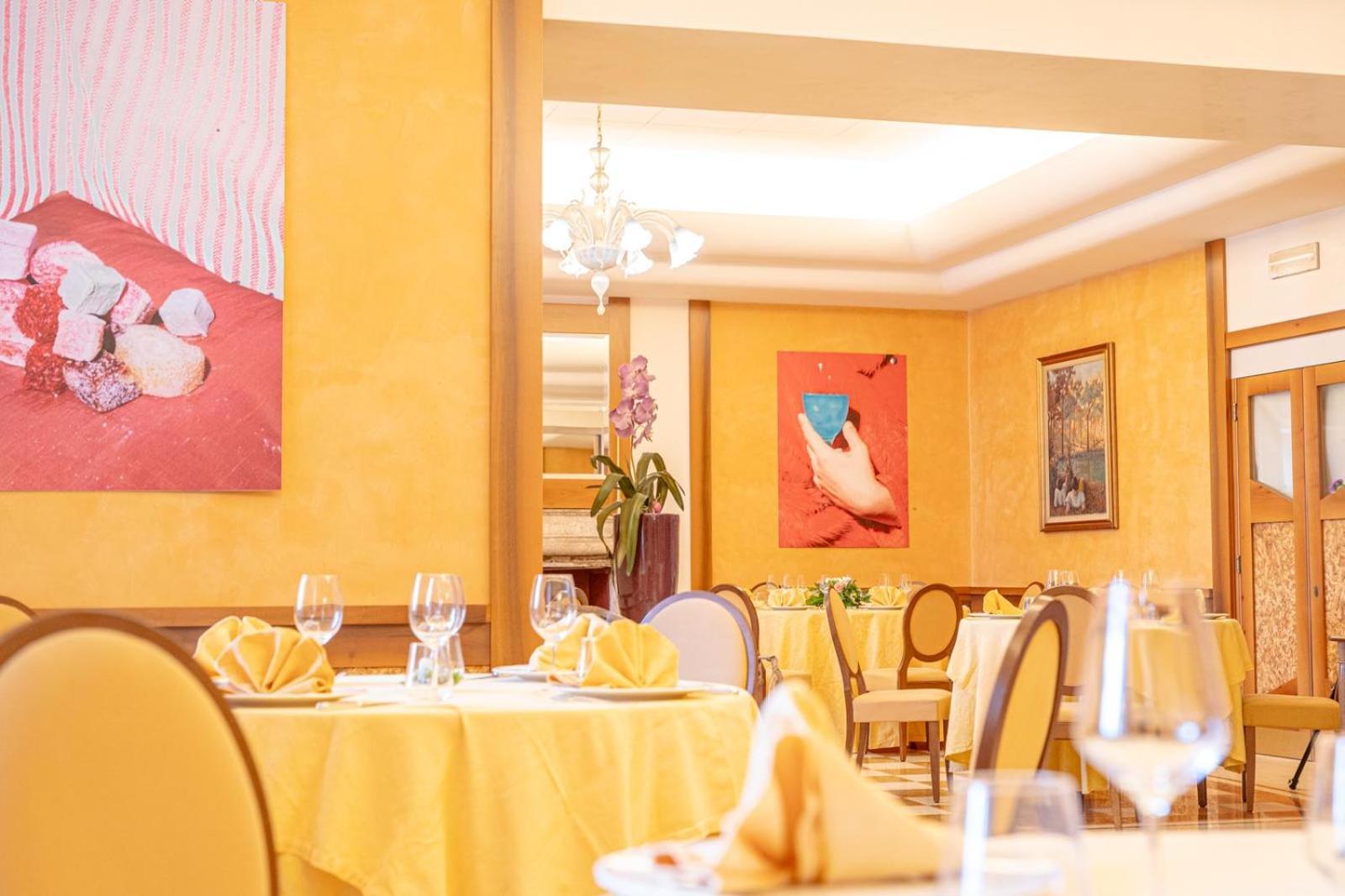Hotel&Ristorante Miramonti Palazzo Storico Rieti Extérieur photo